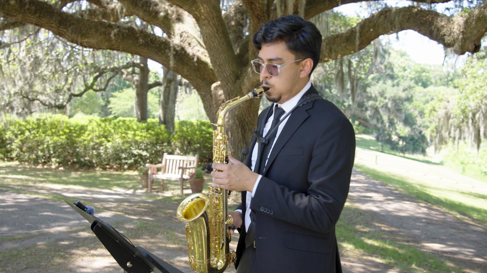 Jorge on Sax (Solo)